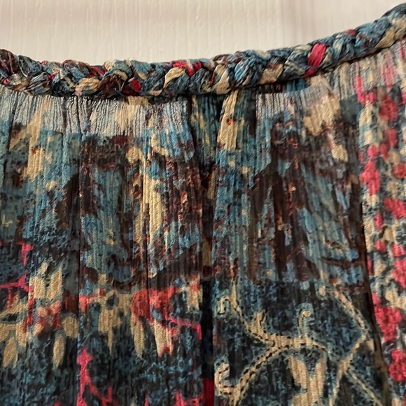 Lucky Brand 100% silk multi coloured lightweight wide neck top SIZE S - Picture 4 of 7